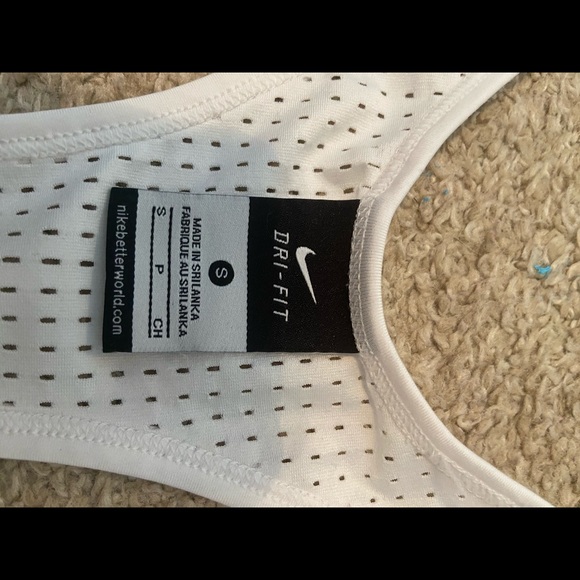 White nike tank top - Picture 2 of 3
